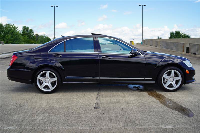 Used 2010 Mercedes-Benz S 550 4MATIC image 6