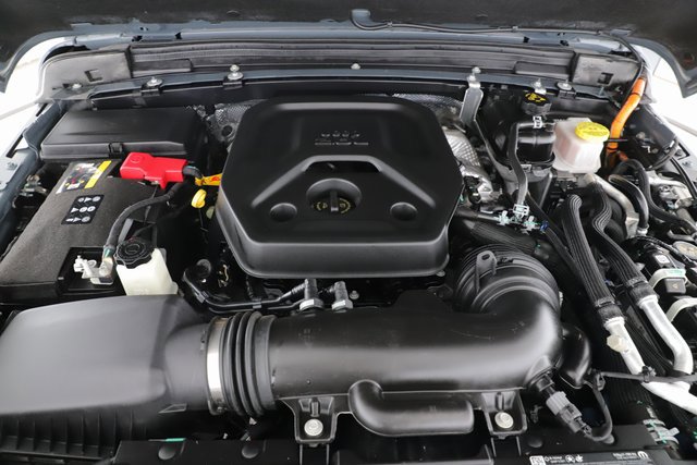 Used 2025 Jeep Wrangler Unlimited Sahara image 15