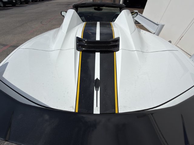 New 2026 Chevrolet Corvette Stingray Premium Conv w/ Stealth Interior Trim Package RWD image 7