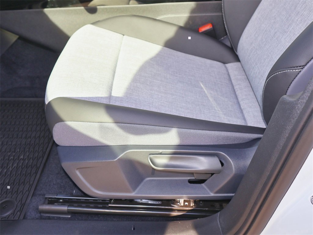 New 2025 Volkswagen ID.4 Pro image 12