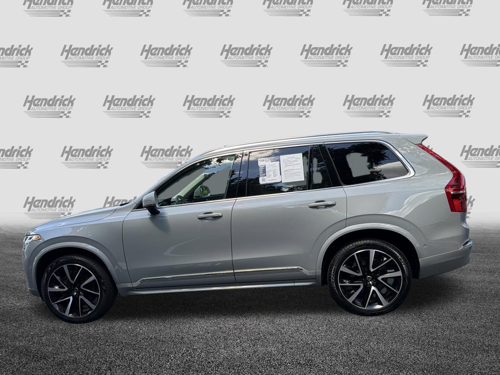 Certified 2025 Volvo XC90 B5 Plus w/ Protection Package Premier AWD/4WD image 7