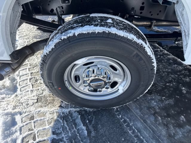 New 2026 Ford F250 XL w/ XL Driver Assist Package AWD/4WD image 17