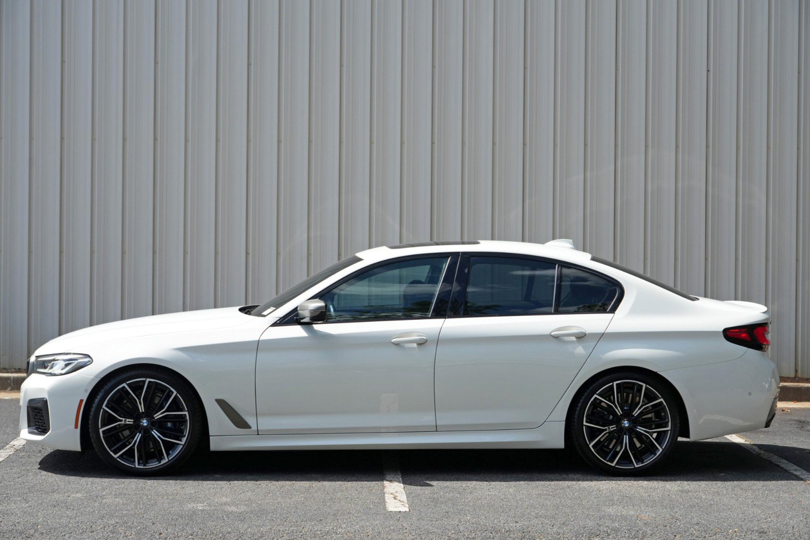 Used 2023 BMW M550i xDrive AWD/4WD image 54
