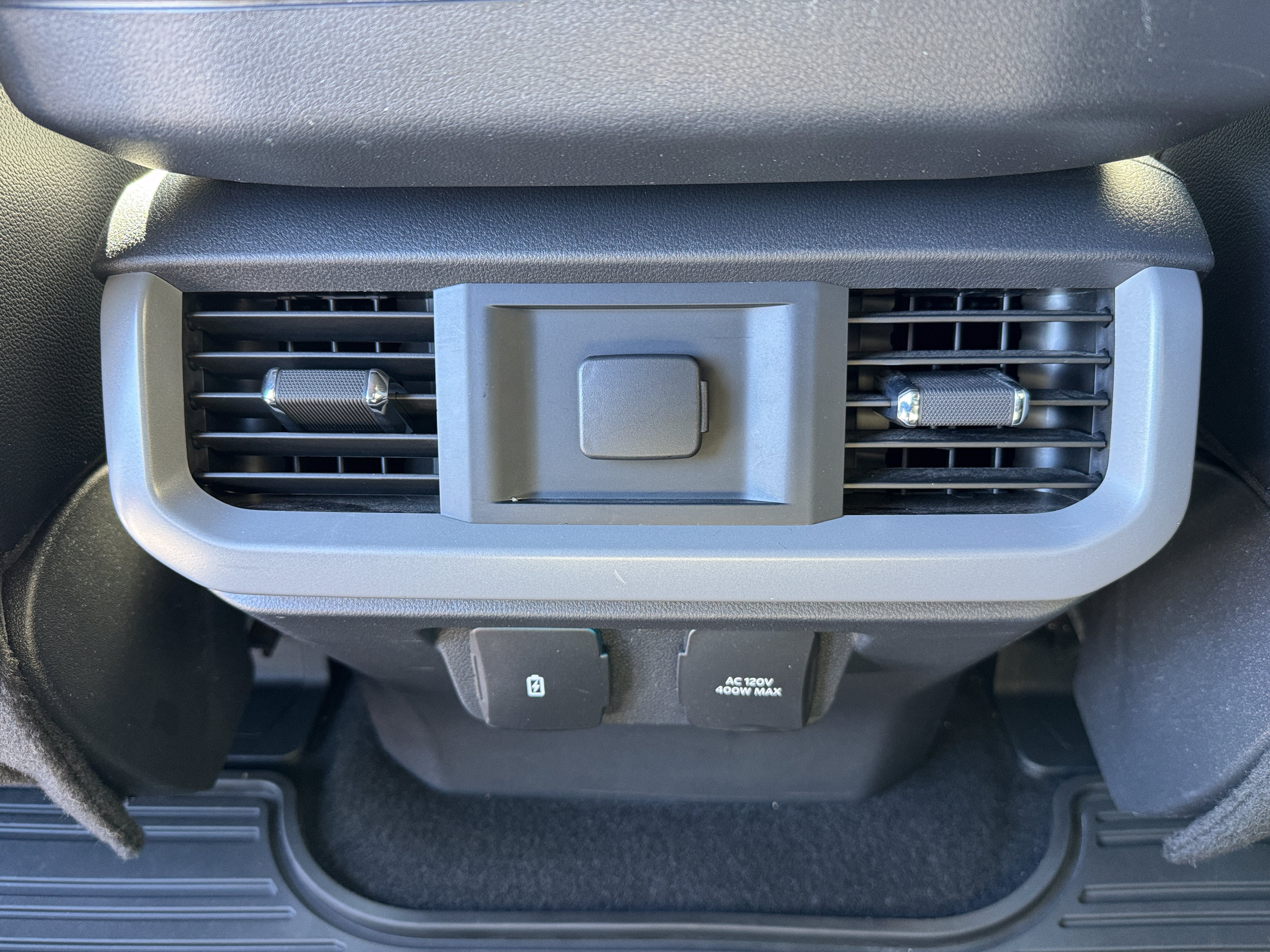 Used 2024 Ford F150 Lariat w/ Bed Utility Package AWD/4WD image 33