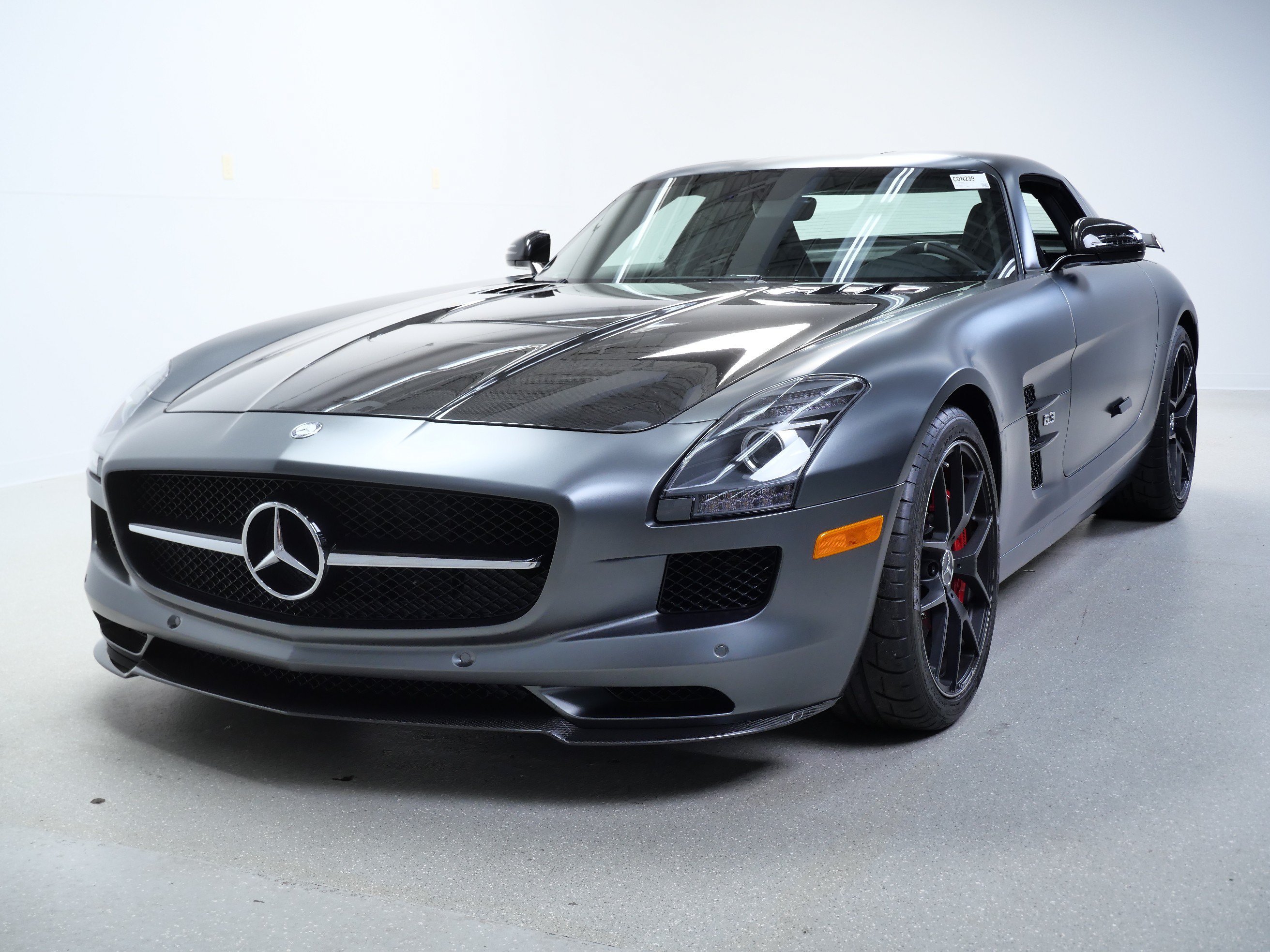 Used 2015 Mercedes-Benz SLS AMG GT Final Edition image 12