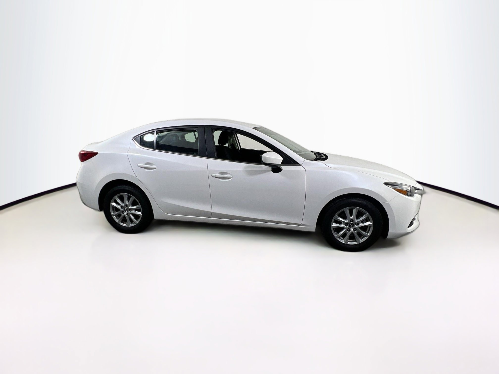 Used 2018 MAZDA MAZDA3 Sport w/ Preferred Equipment Package image 4