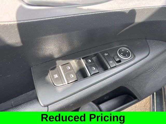Used 2024 Kia Forte LXS image 13