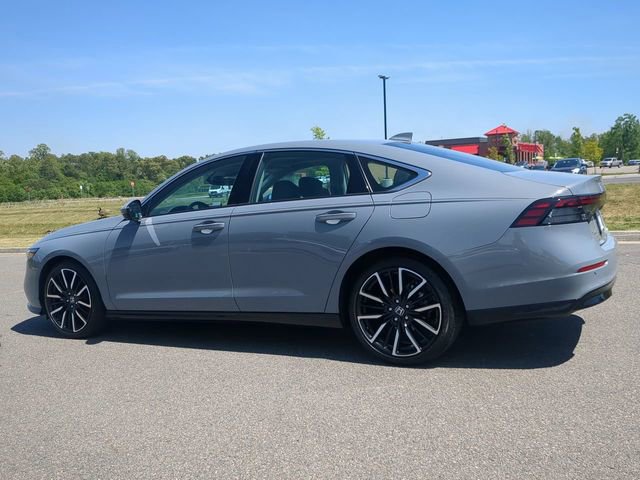 Used 2024 Honda Accord Touring image 6