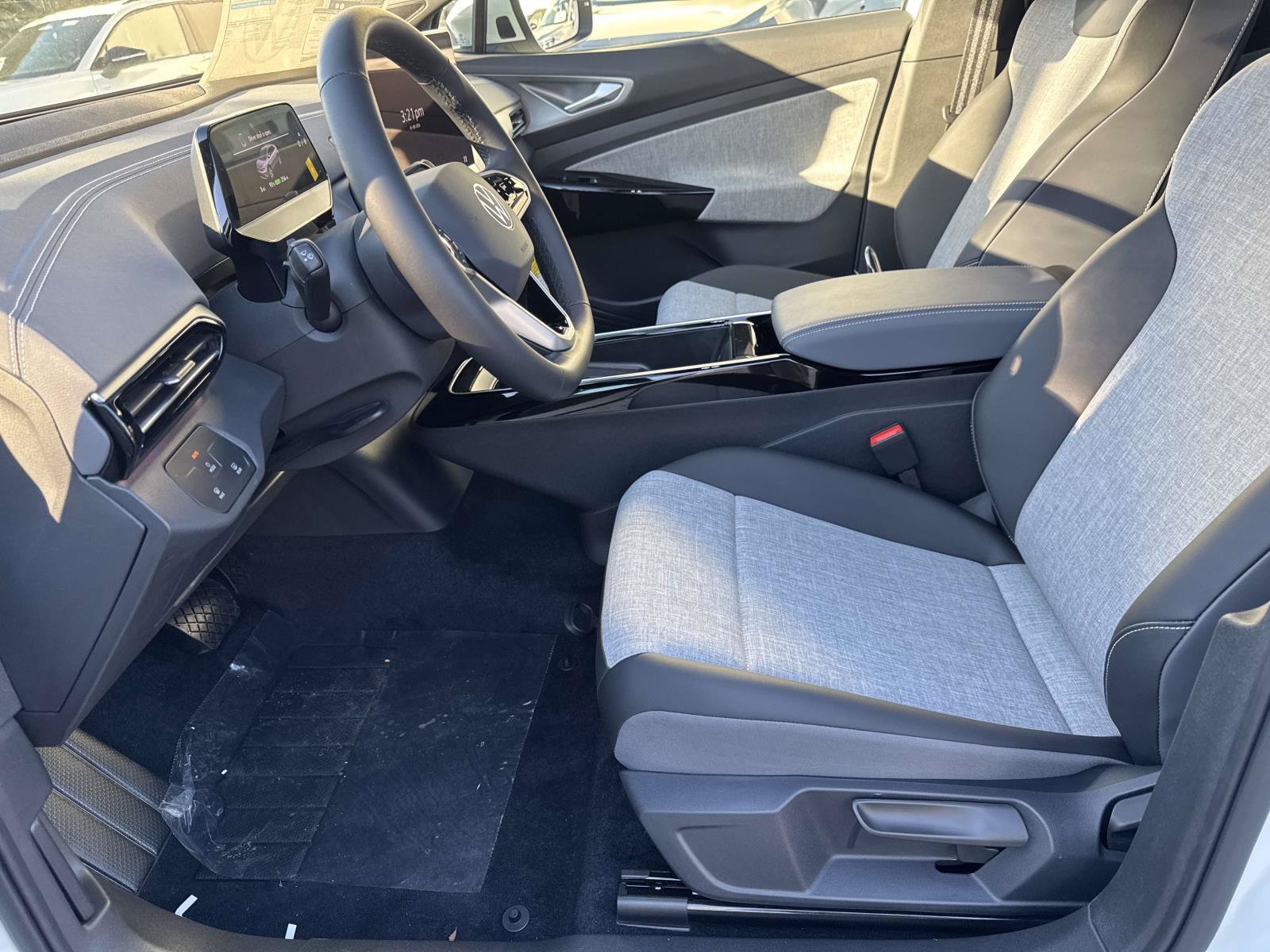 New 2026 Volkswagen ID.4 Pro RWD image 15
