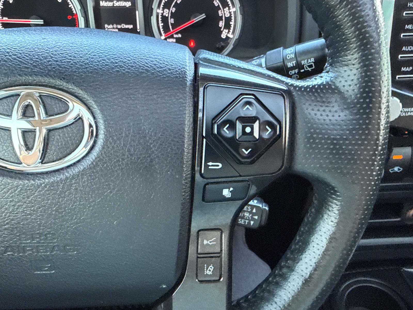 Used 2024 Toyota 4Runner TRD Off-Road Premium w/ Moonroof Package AWD/4WD image 25