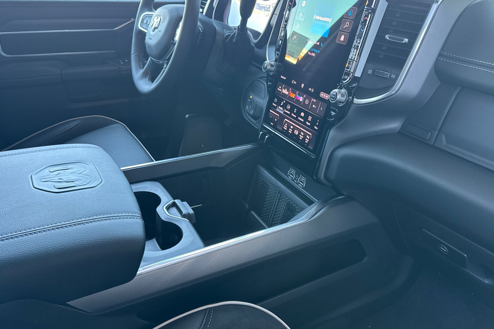 New 2027 RAM 3500 Laramie AWD/4WD image 14