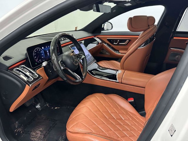 Used 2022 Mercedes-Benz S 580 4MATIC Sedan w/ Rear Seat Package image 33