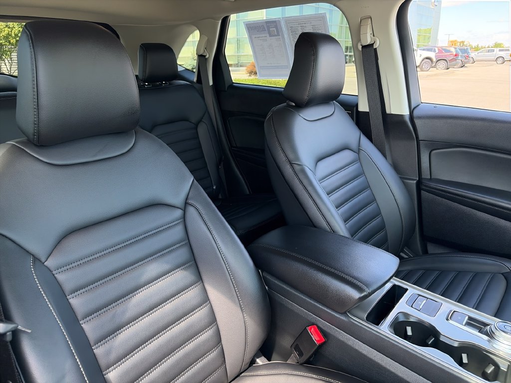 Used 2024 Ford Edge SEL w/ Convenience Package AWD/4WD image 12
