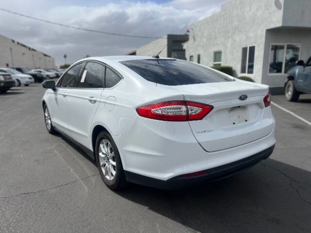 Used 2015 Ford Fusion S image 5
