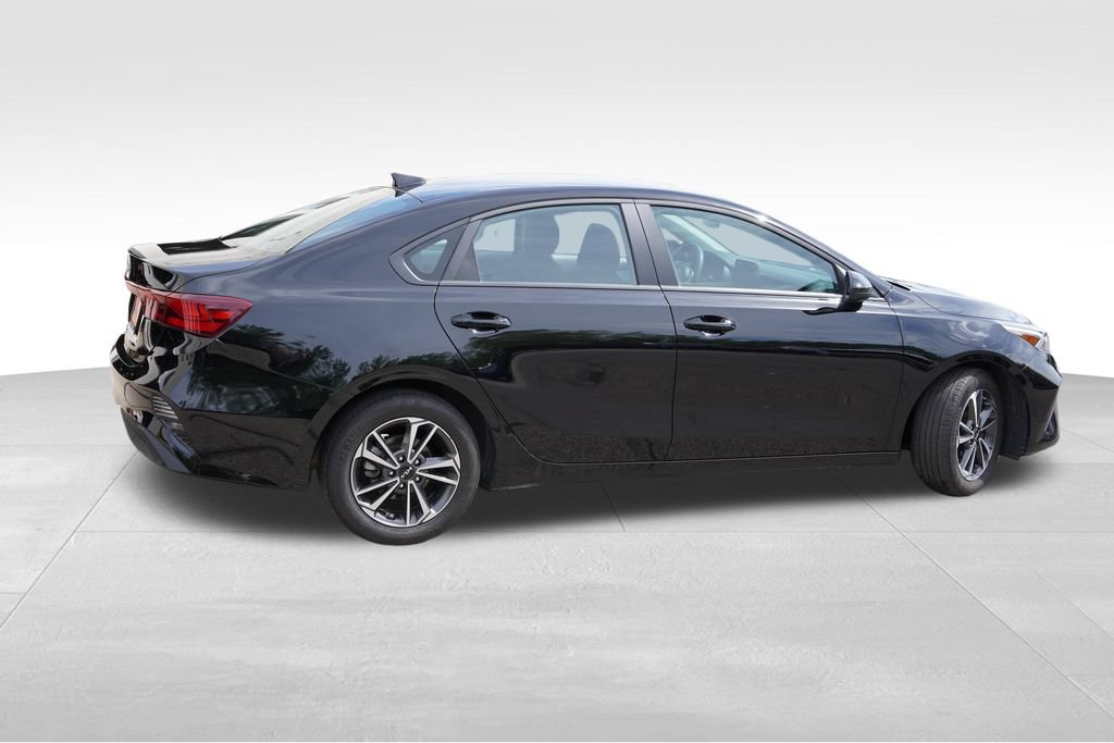 Certified 2024 Kia Forte LXS FWD image 4