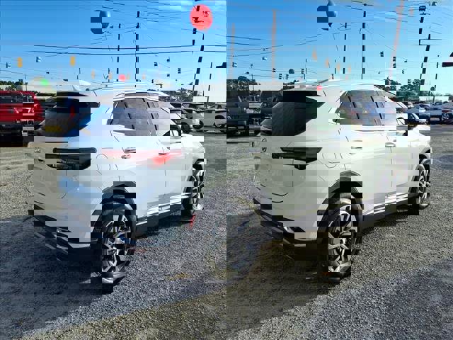 Used 2021 Buick Envision Essence w/ Technology Package I image 2