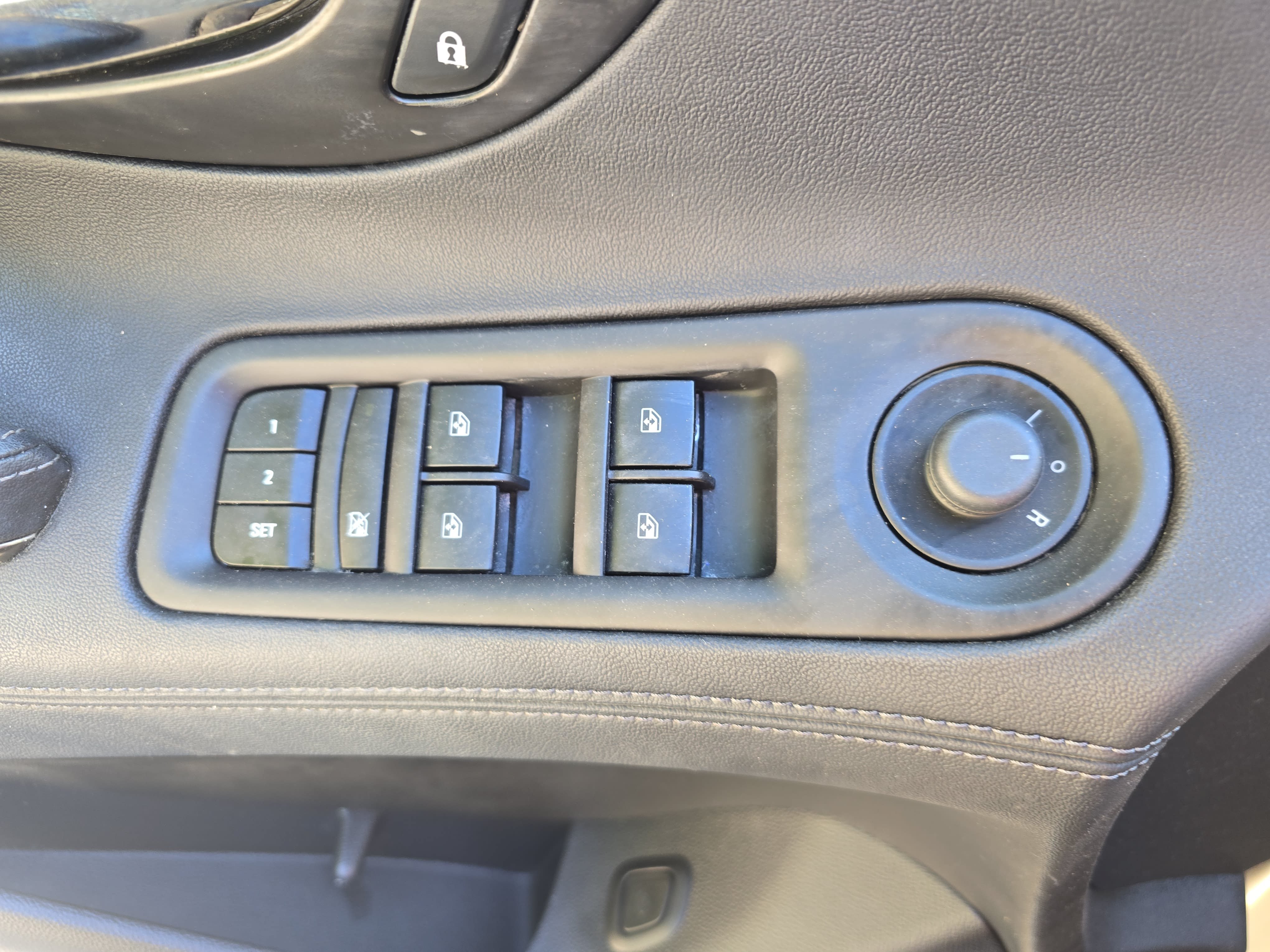 Used 2015 Buick LaCrosse Leather FWD image 26