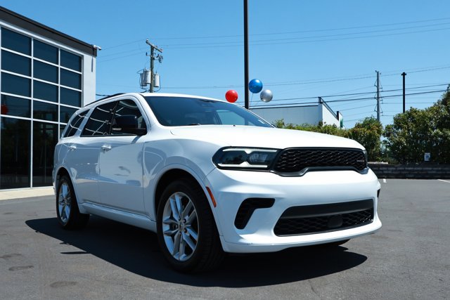 Certified 2024 Dodge Durango GT RWD image 3