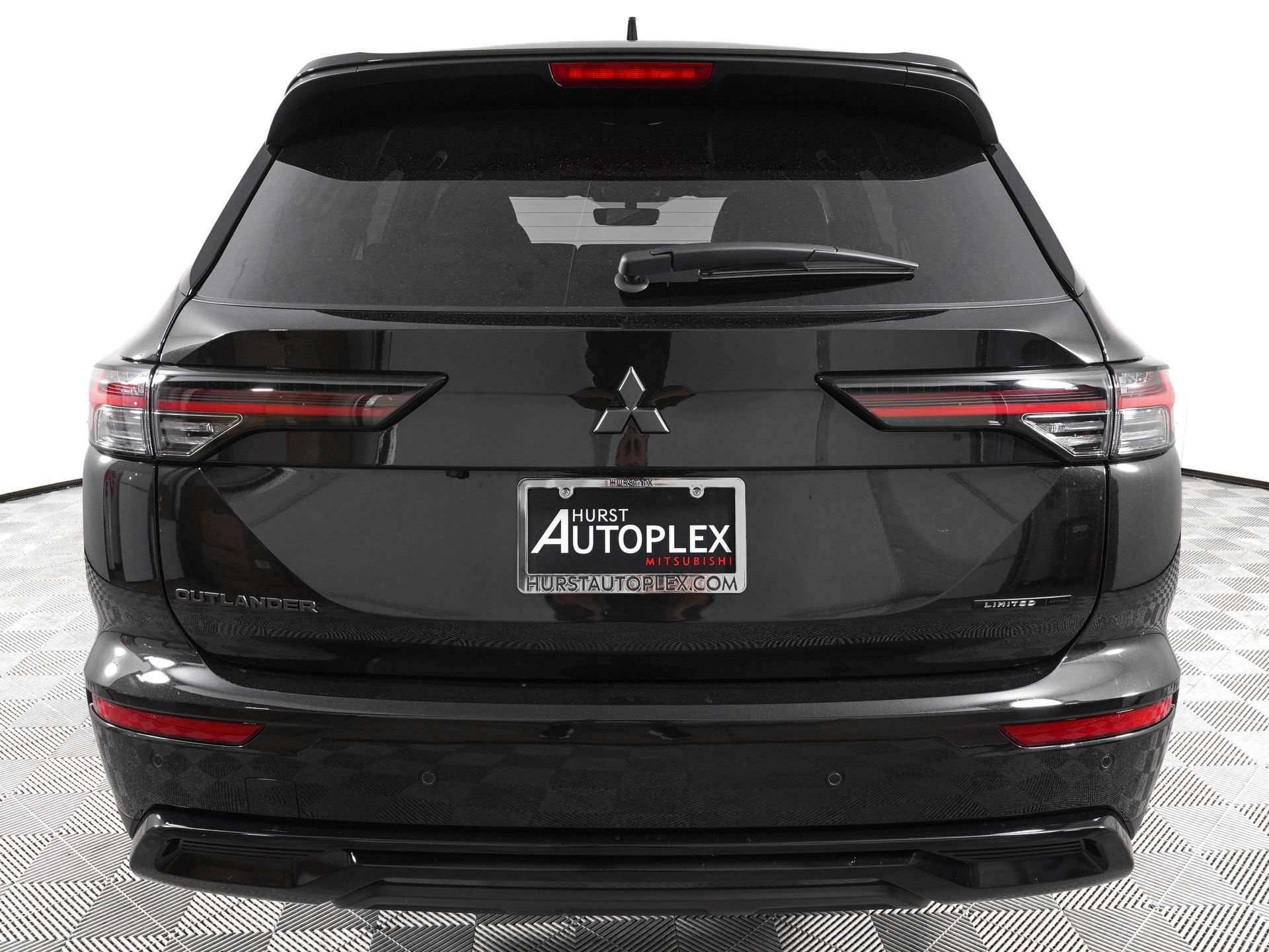 New 2026 Mitsubishi Outlander LE FWD image 7