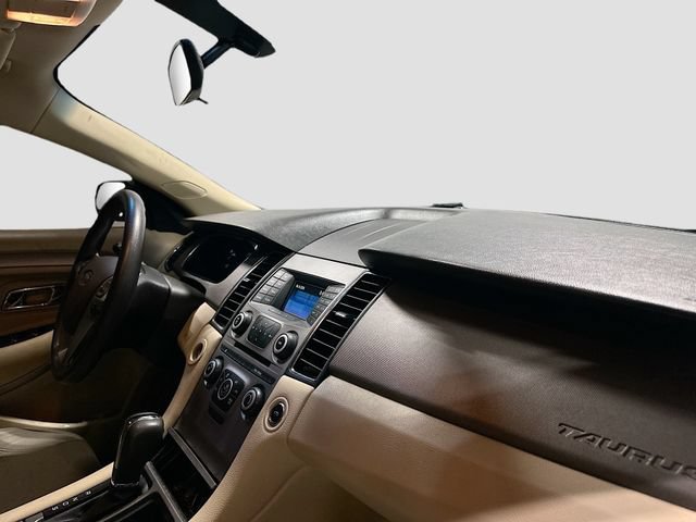 Used 2017 Ford Taurus SE FWD image 28