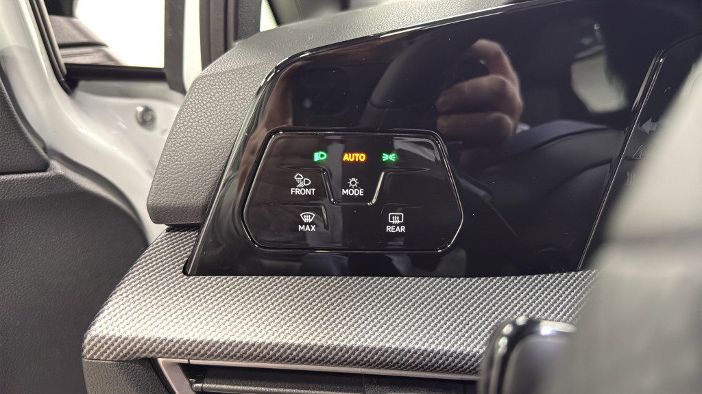 New 2026 Volkswagen Golf 2.0T image 22