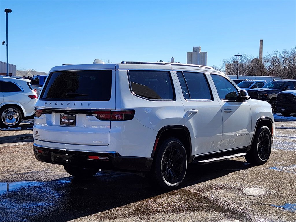 Used 2023 Jeep Wagoneer Series II image 3