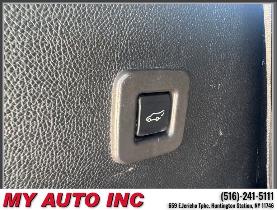 Used 2012 Ford Expedition Limited AWD/4WD image 29