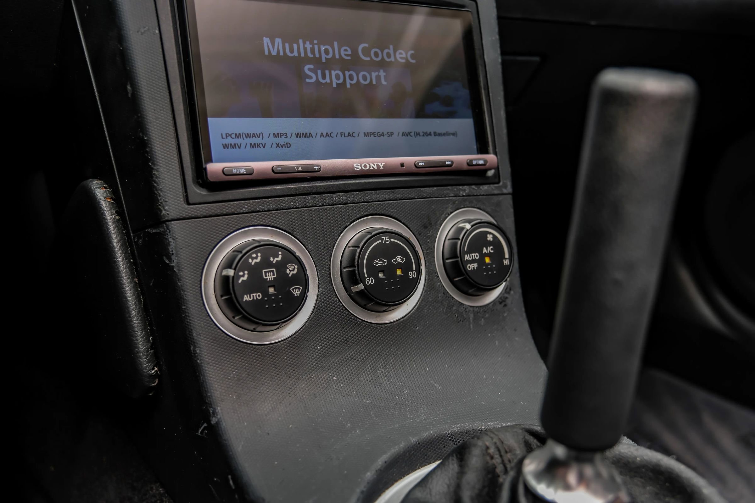 Used 2005 Nissan 350Z Touring RWD image 23