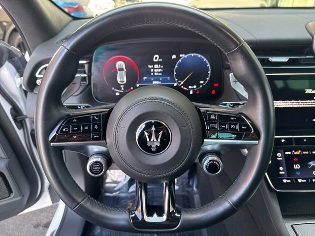 Certified 2023 Maserati Grecale GT image 12