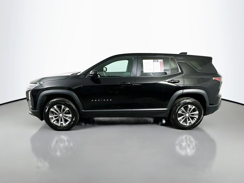 Used 2026 Chevrolet Equinox LT FWD image 5
