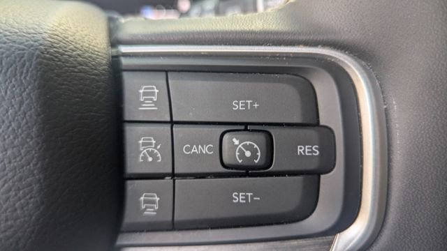 Used 2023 Jeep Wagoneer L Series II image 29