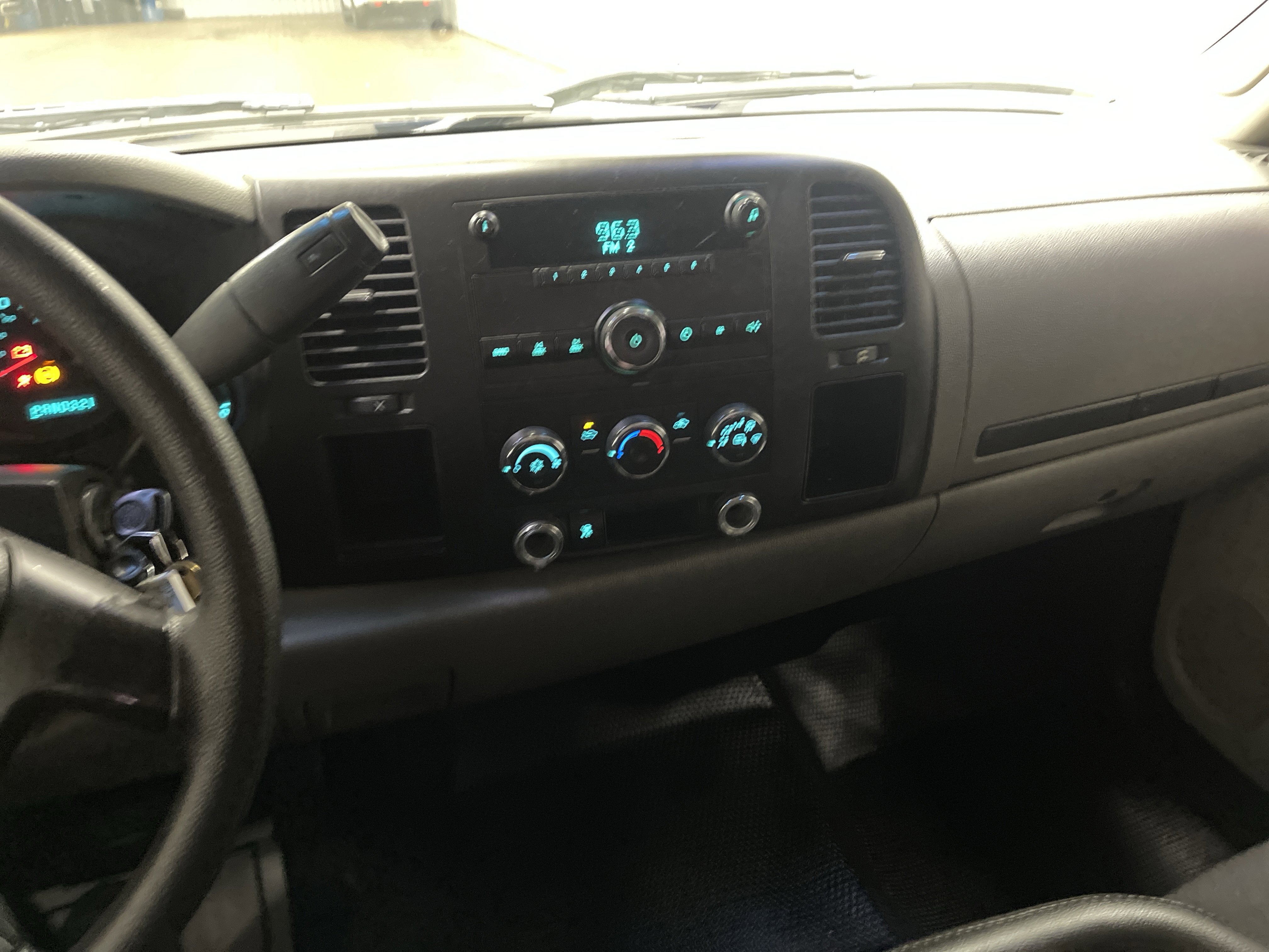 Used 2011 Chevrolet Silverado 1500 W/T RWD image 29
