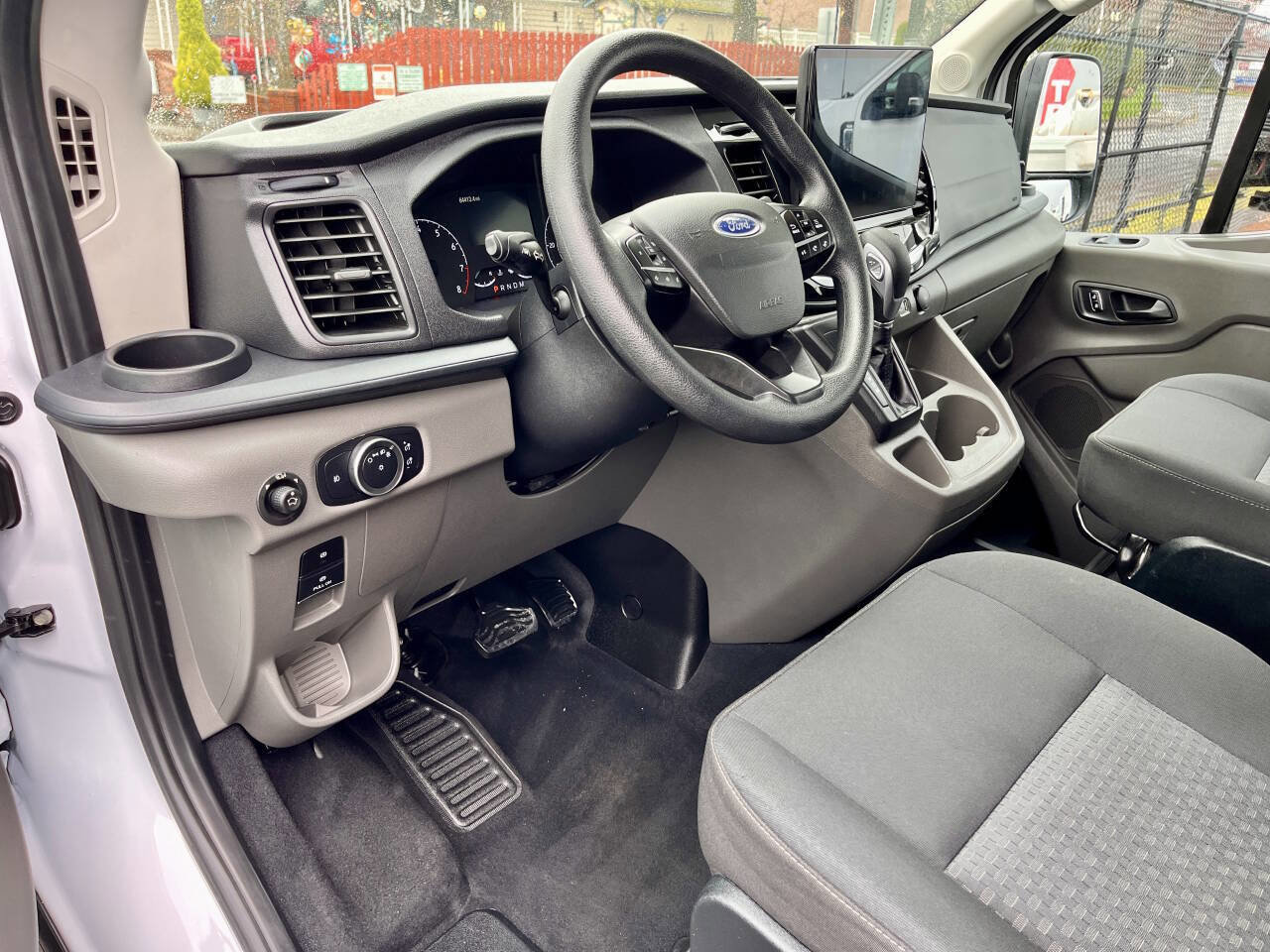 Used 2023 Ford Transit 350 XLT image 13