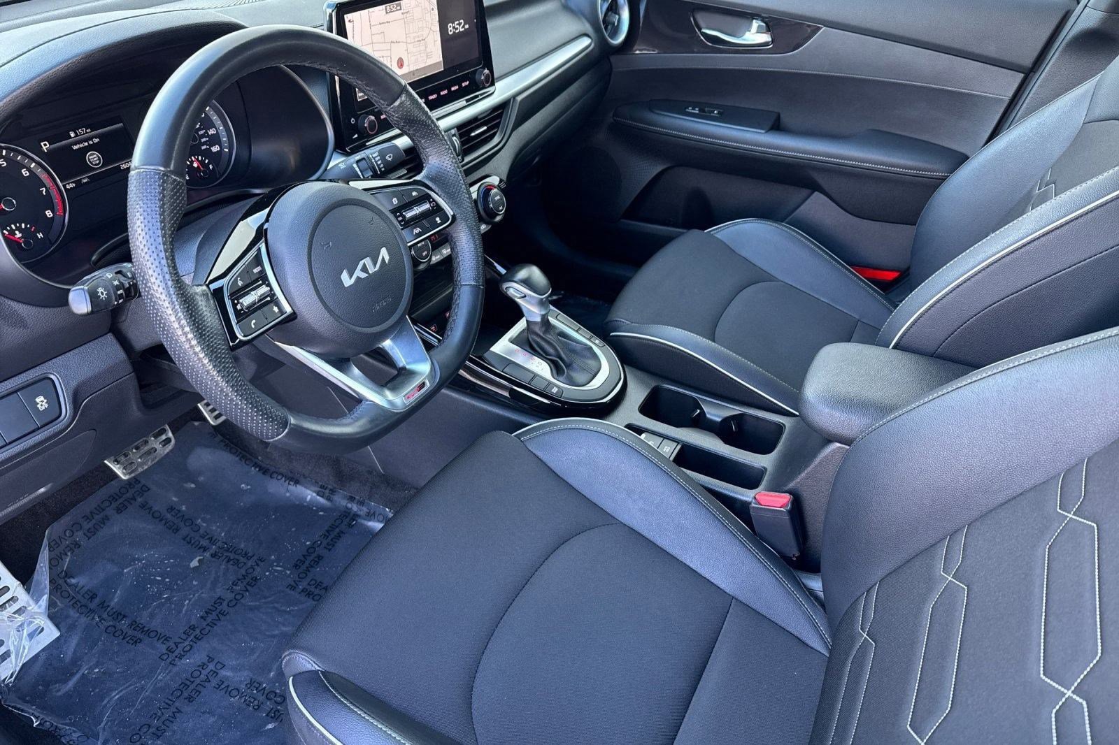 Used 2022 Kia Forte GT-Line w/ GT-Line Premium Package image 4