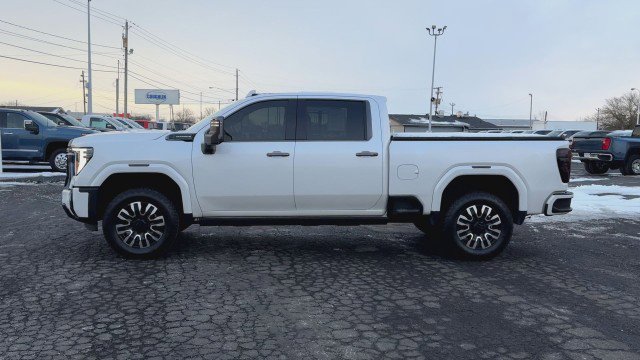 Used 2024 GMC Sierra 2500 Denali Ultimate image 5