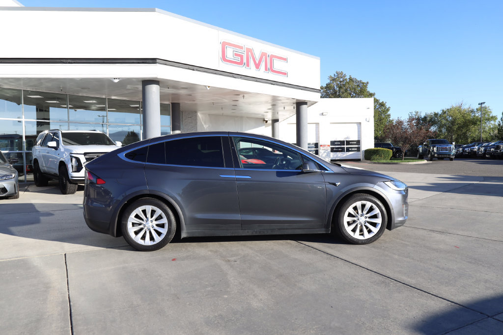 Used 2018 Tesla Model X 100D AWD/4WD image 7