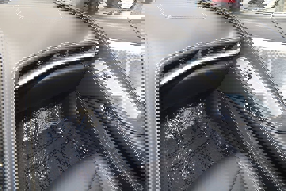 Used 2023 Chevrolet Corvette Z06 image 50