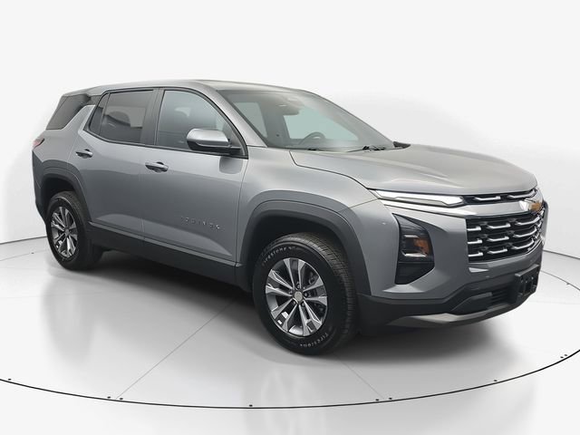 Used 2025 Chevrolet Equinox LT image 2