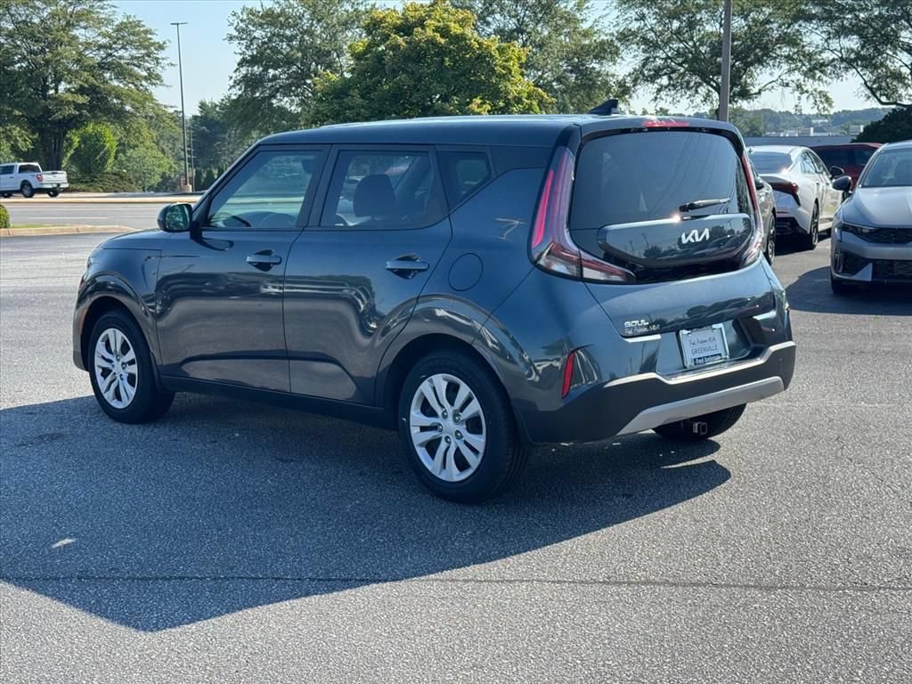 Certified 2025 Kia Soul LX FWD image 5