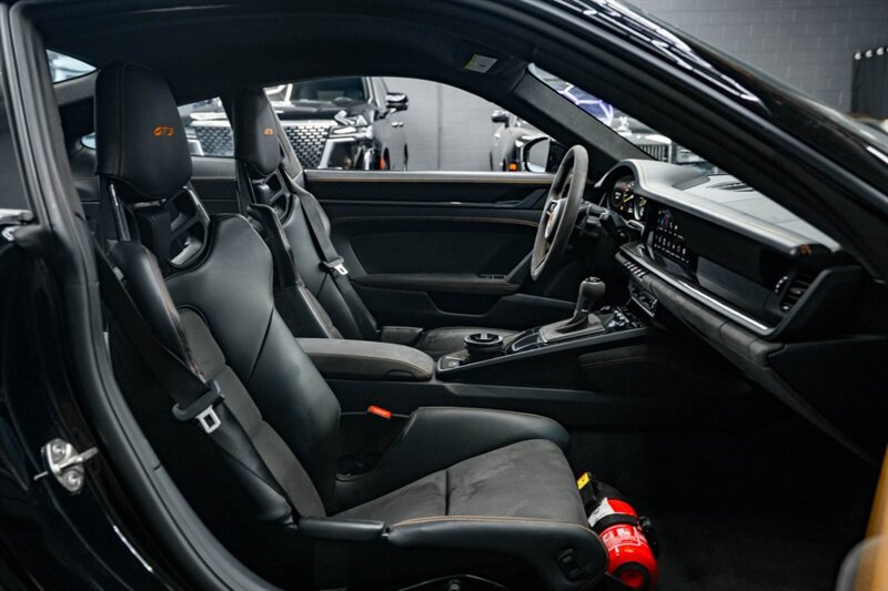 Used 2022 Porsche 911 GT3 RWD image 34