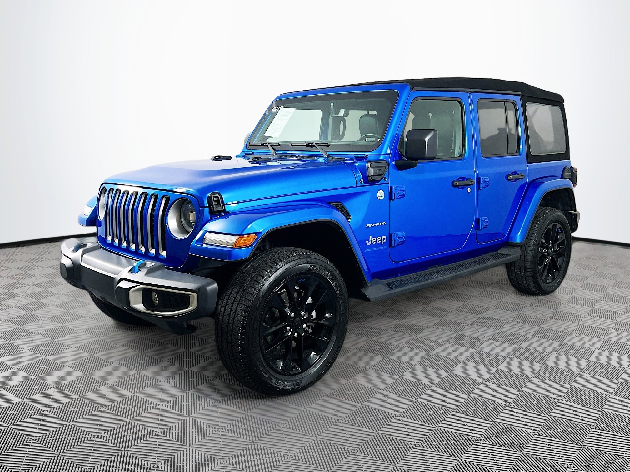 Used 2023 Jeep Wrangler Sahara w/ Cold Weather Group image 2