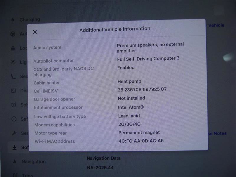 Used 2021 Tesla Model 3 Standard Range Plus image 9