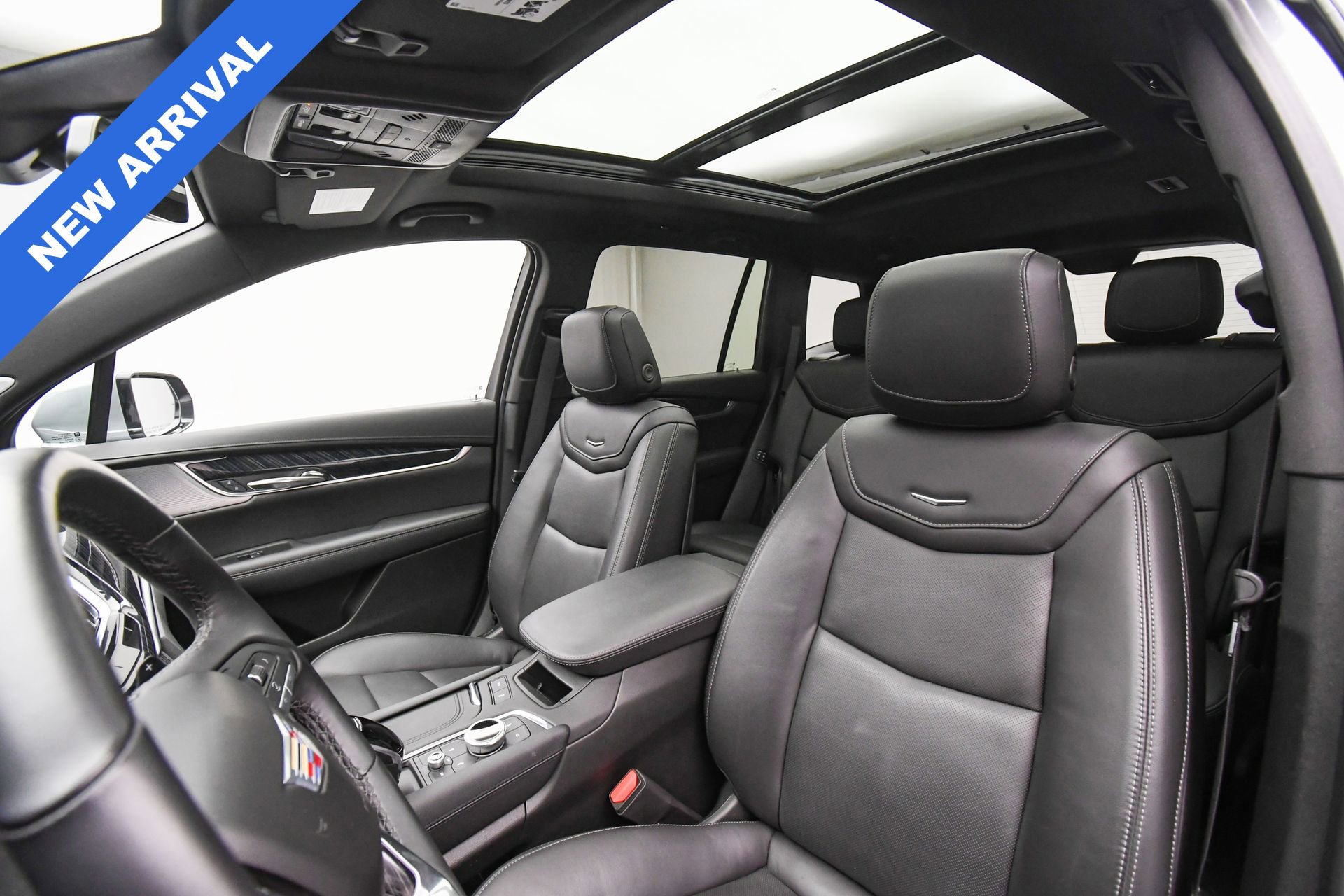 Used 2025 Cadillac XT6 Premium Luxury image 54