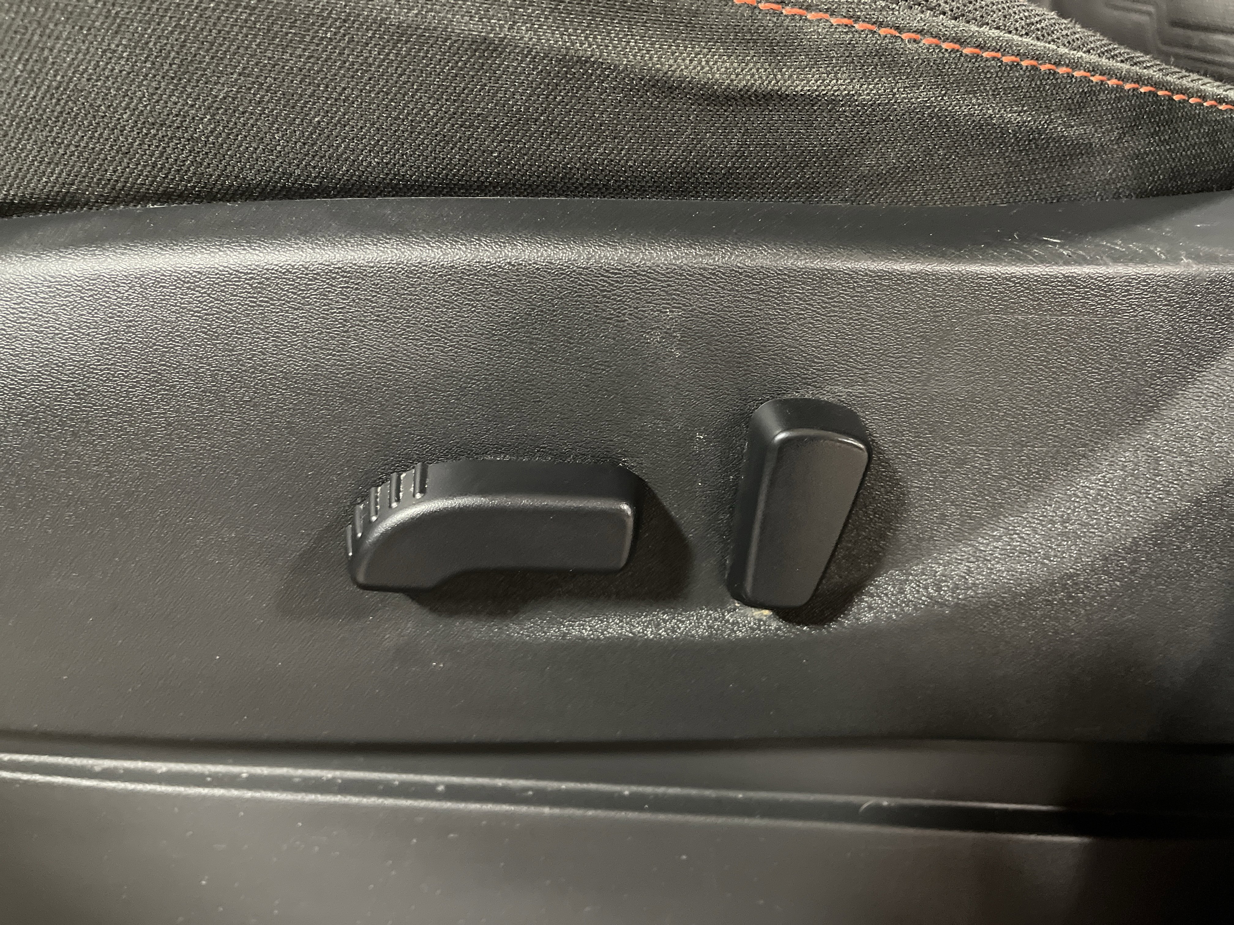 Used 2024 Nissan Frontier PRO-4X w/ Pro Convenience Package image 13