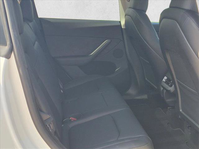 Used 2024 Tesla Model Y Performance AWD/4WD image 17