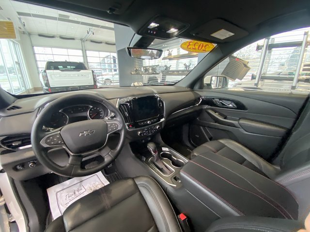 Used 2023 Chevrolet Traverse RS image 14