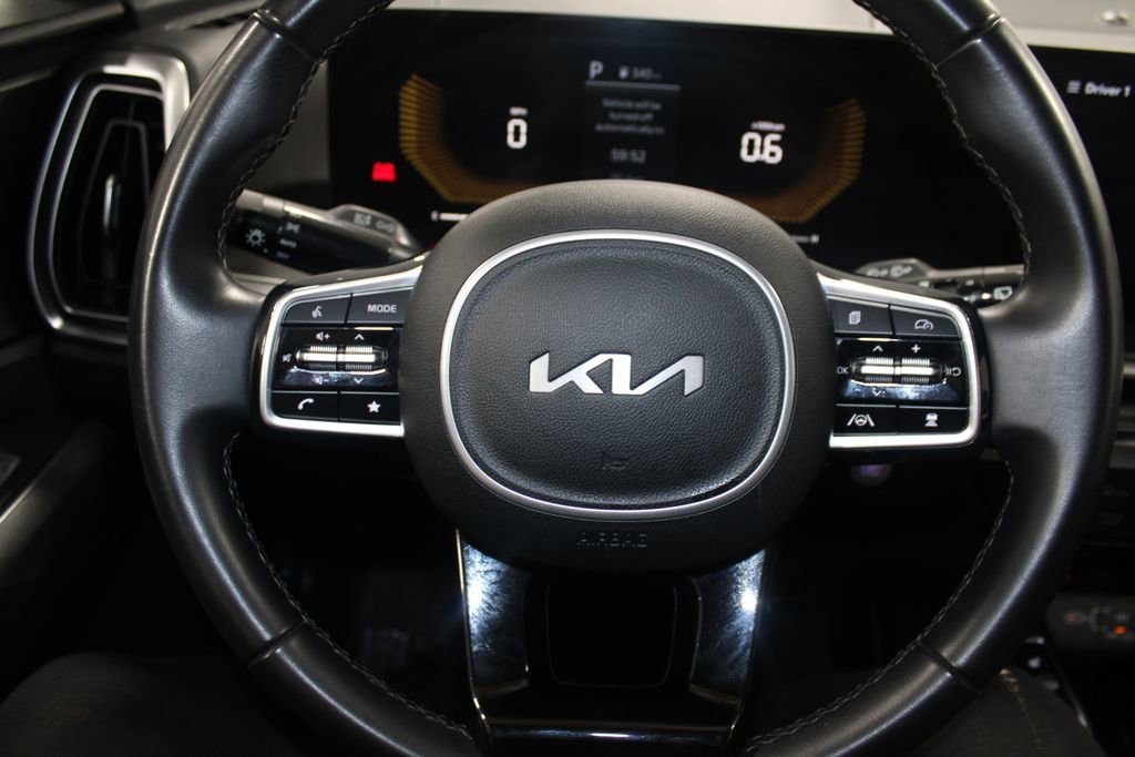 Used 2024 Kia Sorento S image 35