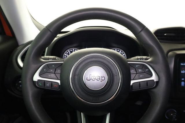 Used 2018 Jeep Renegade Latitude image 16