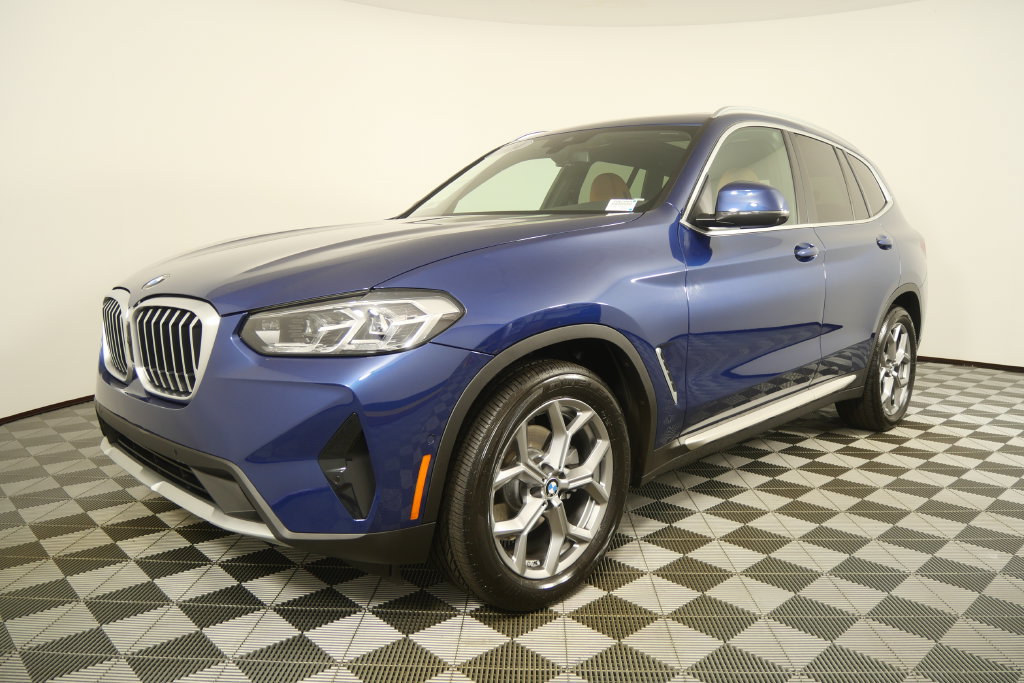 Certified 2024 BMW X3 sDrive30i w/ Convenience Package RWD image 8