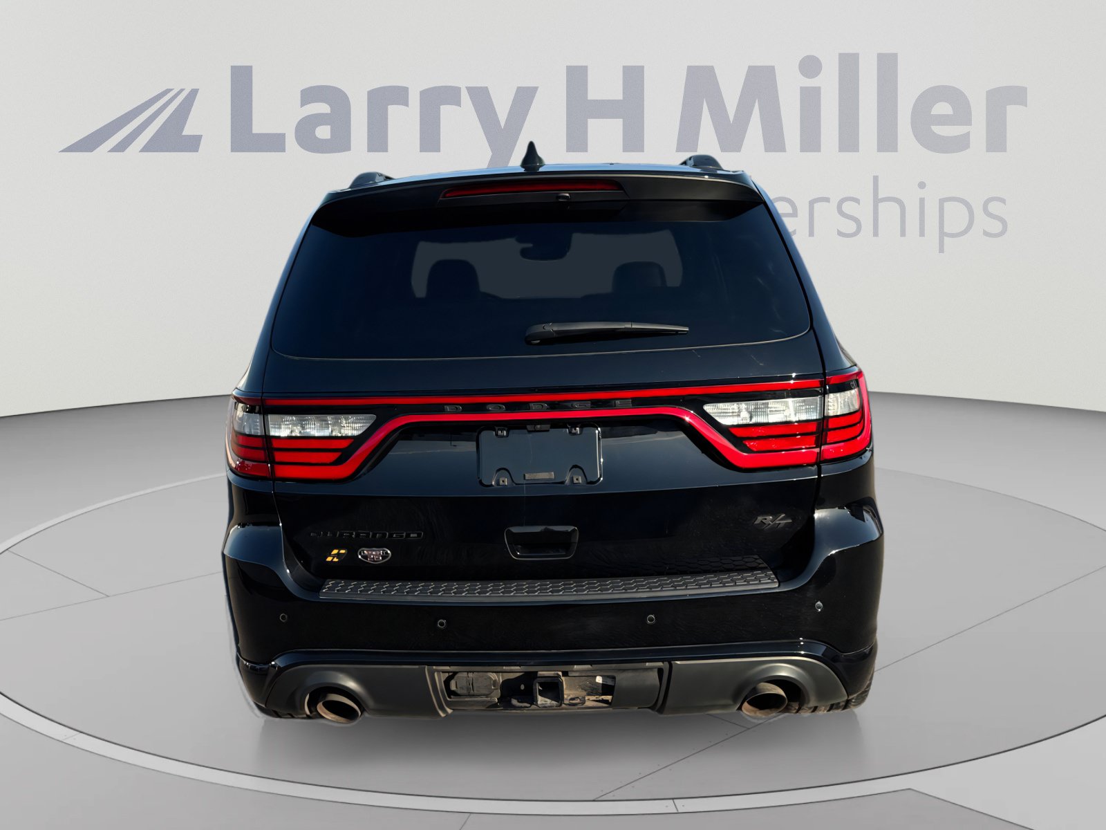 Used 2023 Dodge Durango R/T w/ Hemi Orange Plus Package AWD/4WD image 4